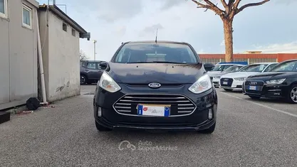 Usata Ford B-MAX Titanium 75 CV (55 kW) 2016 Monovolume