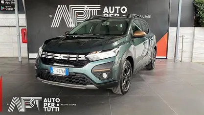 Usata Dacia Sandero Extreme 101 CV (74 kW) 2024 Verde Utilitaria