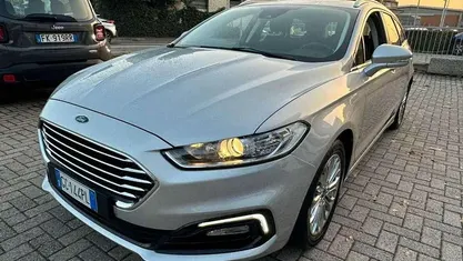 Argento Usata 2020 Ford Mondeo Business Edition Station wagon | 13.900 € (Buon prezzo)