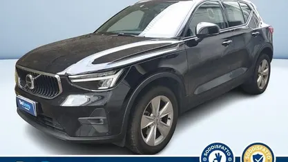 Nero metallizzato Usata 2023 Volvo XC40 Core SUV | 27.400 € (Buon prezzo)