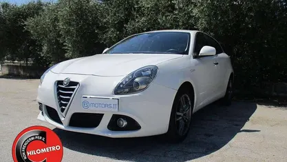 Bianco Usata 2015 Alfa Romeo Giulietta Distinctive Due volumi | 8900 € (Buon prezzo)