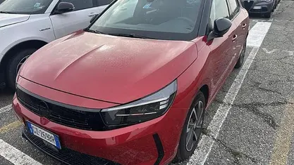 Usata Opel Corsa 110 CV (80 kW) 2025 Rosso Utilitaria