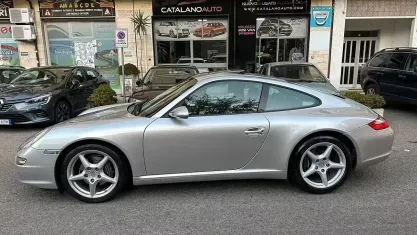 Usata Porsche 911 Carrera 325 CV (239 kW) 2006 Grigio Coupé