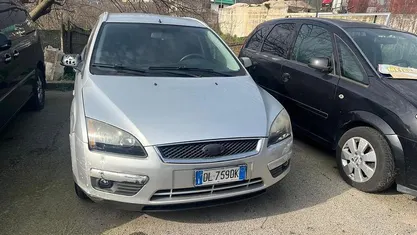 Usata Ford Focus 90 CV (66 kW) 2007 Argento Station wagon