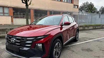 Ny Hyundai Tucson 136 HK (100 kW) 2025 Röd SUV