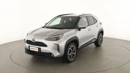 Usata Toyota Yaris Lounge 116 CV (85 kW) 2024 Argento Utilitaria