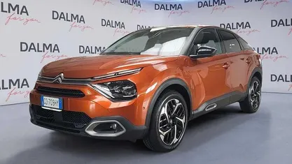 Usata Citroën C4 Shine 131 CV (96 kW) 2020 Orange pulse Berlina