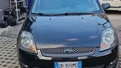 Usata 2008 Ford Fiesta Ghia Due volumi | 1550 € (Ottimo prezzo)