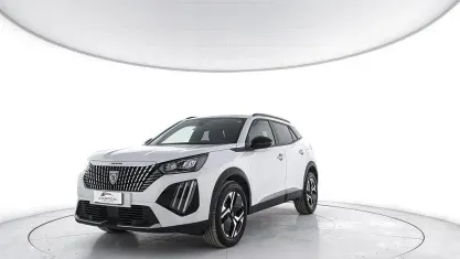 Usata Peugeot 2008 Allure 101 CV (74 kW) 2025 Bianco SUV