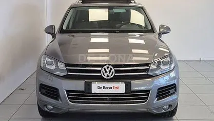 Grigio Usata 2013 VW Touareg Executive SUV | 18.290 € (Molto cara)