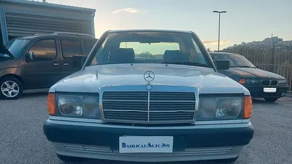 Usata Mercedes 190 122 CV (89 kW) 1989 Berlina
