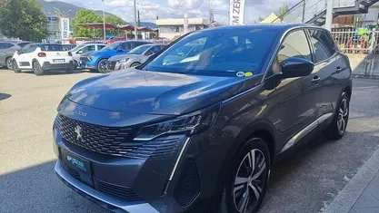 Grigio Usata 2024 Peugeot 3008 Allure SUV | 26.900 € (Buon prezzo)
