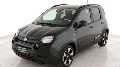 Usata Fiat Panda Cross Cross 70 CV (51 kW) 2025 Utilitaria