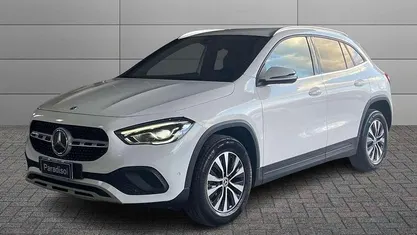 Bianco Usata 2021 Mercedes GLA200 SUV | 31.300 € (Buon prezzo)
