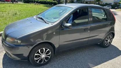 Usata Fiat Punto 80 CV (58 kW) 2001 Nero Utilitaria