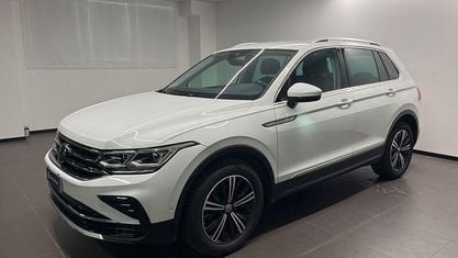 Usata VW Tiguan Elegance 150 CV (110 kW) 2022 Bianco SUV