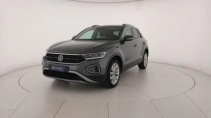Usata VW T-Roc Life 150 CV (110 kW) 2022 SUV