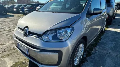 Usata VW up! move up! 65 CV (47 kW) 2021 Grigio Utilitaria