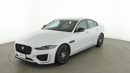 Usata Jaguar XE R-Dynamic 204 CV (150 kW) 2021 Bianco Berlina