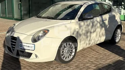 Usata Alfa Romeo MiTo Progression 84 CV (61 kW) 2015 Utilitaria