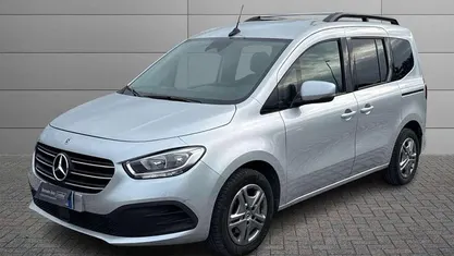 Usata Mercedes 180 116 CV (85 kW) 2024 Grigio Berlina