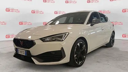 Usata Cupra Leon 150 CV (110 kW) 2024 Bianco Utilitaria