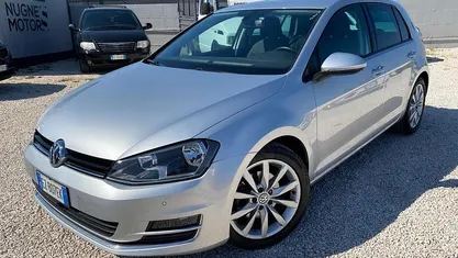 Usata VW Golf VII Highline 110 CV (80 kW) 2015 Argento Berlina