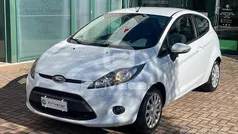 Usata 2011 Ford Fiesta Titanium Due volumi | 4190 € (Buon prezzo)
