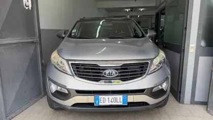 Usata Kia Sportage 175 CV (128 kW) 2010 Grigio SUV