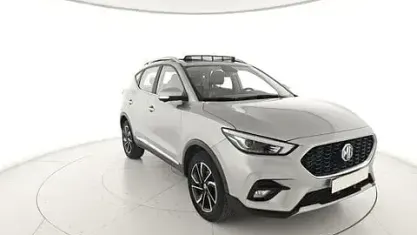 Usata MG ZS Luxury 111 CV (81 kW) 2023 Argento SUV
