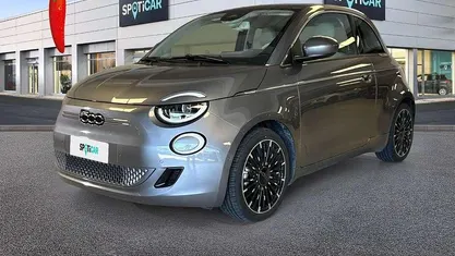 Usata 2022 Fiat 500e La Prima Tre volumi | 16.150 € (Buon prezzo)