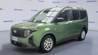 Usata Ford Tourneo Courier Titanium 125 CV (91 kW) 2024 Verde Monovolume