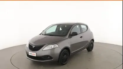 Usata Lancia Ypsilon S 70 CV (51 kW) 2019 Grigio Utilitaria