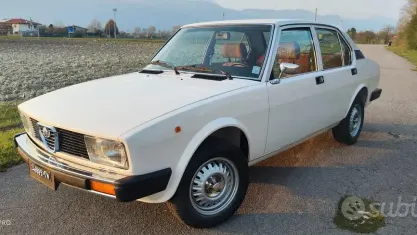 Usata Alfa Romeo Alfetta 122 CV (89 kW) 1970 Bianco Berlina