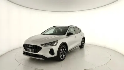 Usata Ford Focus Active 125 CV (91 kW) 2024 Grigio argento metal SUV