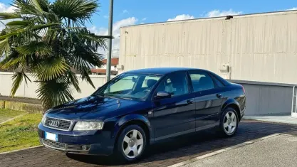 Usata Audi A4 130 CV (95 kW) 2003 Blu Berlina