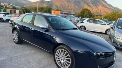 Usata Alfa Romeo 159 Distinctive 150 CV (110 kW) 2005 Bluazzurro Berlina