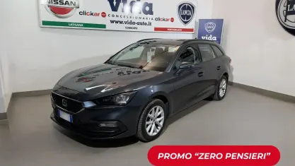 Usado Seat Leon Style 116 CV (85 kW) 2023 Gris Familiar