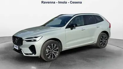 Usata Volvo XC60 Plus 250 CV (183 kW) 2025 Grigio SUV