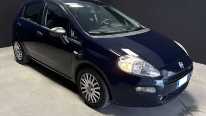 Usata Fiat Punto Street 95 CV (69 kW) 2018 Blu lampedusa pastello Utilitaria