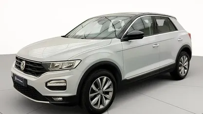 Usata VW T-Roc Style 116 CV (85 kW) 2019 White silver metallizzato nero SUV