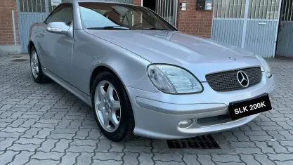 Usata Mercedes SLK200 163 CV (119 kW) 2000 Argento Cabrio