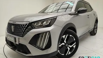 Usata Peugeot 2008 Allure 101 CV (74 kW) 2025 SUV