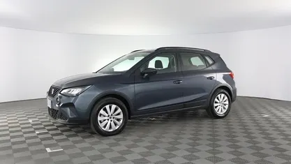 Grigio fumo metallizzato Usata 2023 Seat Arona Style SUV | 15.900 € (Buon prezzo)