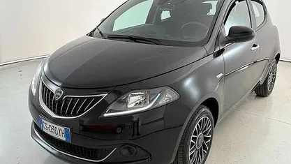 Nero Usata 2024 Lancia Ypsilon S Due volumi | 13.400 € (Buon prezzo)