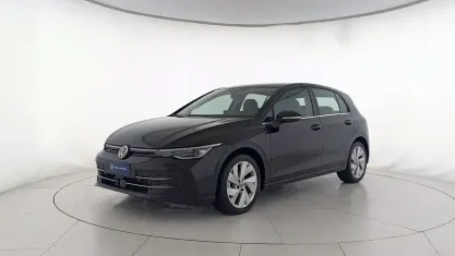 Usata VW Golf VIII Style 150 CV (110 kW) 2025 Grenadill black metallizzato Berlina