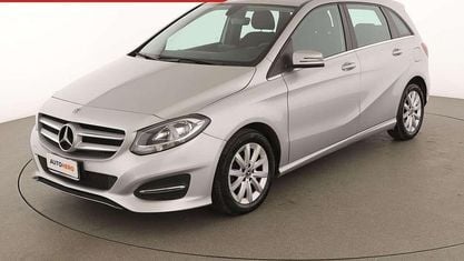 Begagnad Mercedes B180 Business 110 HK (80 kW) 2018 Silver Minibuss