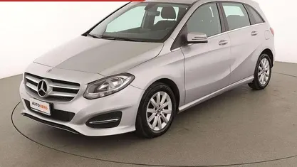 Usata Mercedes B180 Business 110 CV (80 kW) 2018 Argento Monovolume