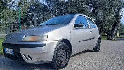 Usata Fiat Punto 60 CV (44 kW) 2003 Argento Utilitaria