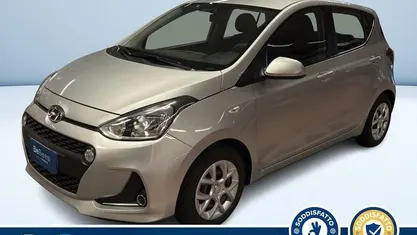 Argento metallizzato Usata 2019 Hyundai i10 Due volumi | 9100 € (Buon prezzo)